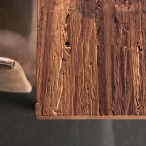 [:de]Chopped Wood Tischplatte Lärche geräuchert Holz in Form[:en]Chopped Wood Tabletop Larch smoked Holz in Form[:]